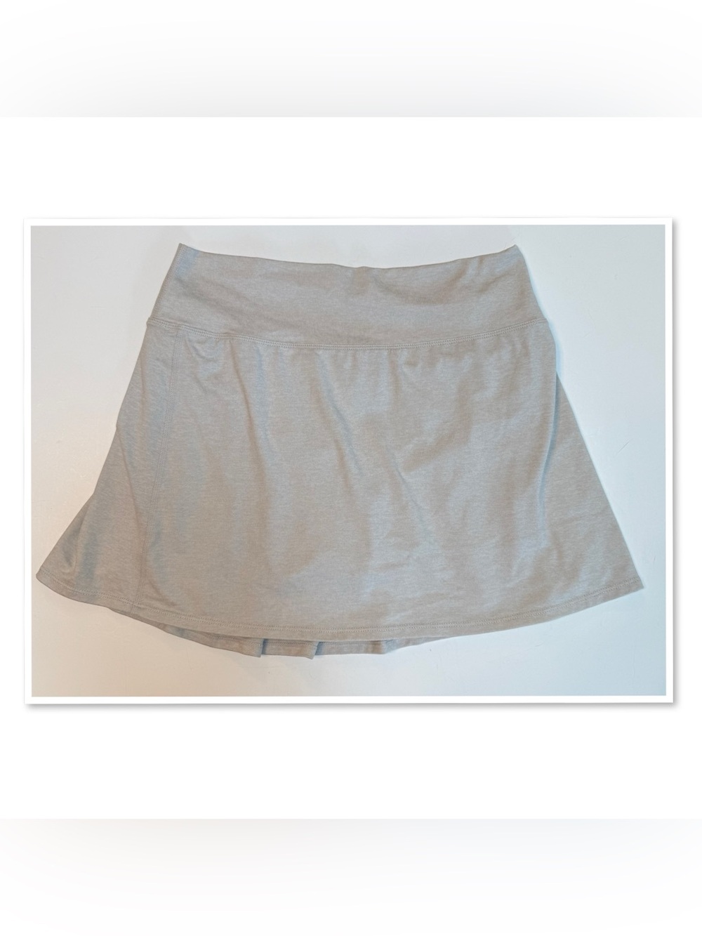 Vuori Halo Performance Skirt/Skort - Picture 2 of 10